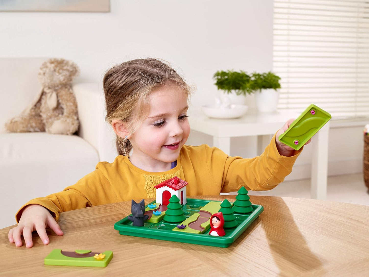 #0400223 Smart Games - Little Red Riding Hood - Toy Hermit